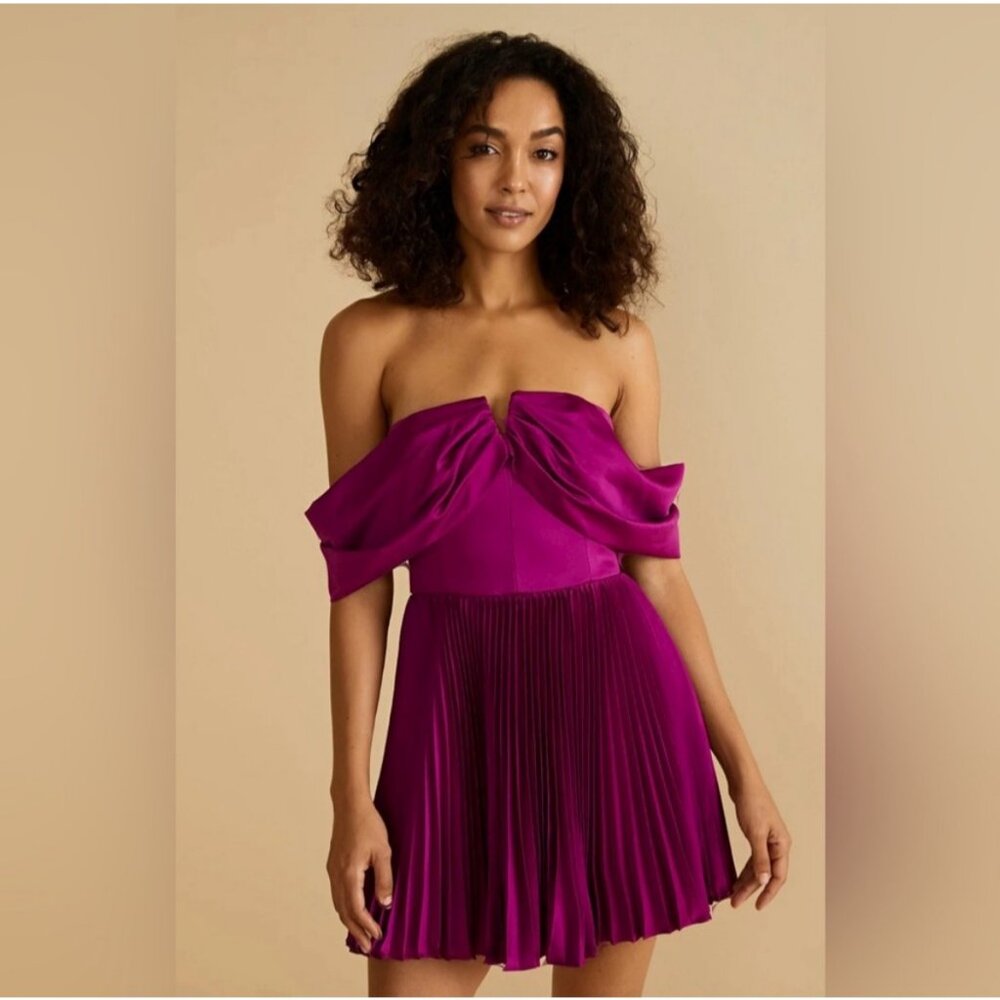 NWT Amur Tilly Off-Shoulder Pleated Skirt Mini Dress in Purple Sangria 10